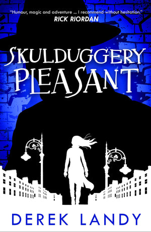 Skulduggery Pleasant (Skulduggery Pleasant, (1)),Used