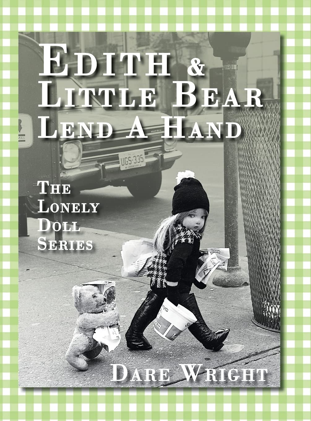 Edith And Little Bear Lend A Hand: The Lonely Doll Series,Used