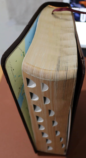 The Macarthur Study Bible ~ New King James Version (NKJV),New