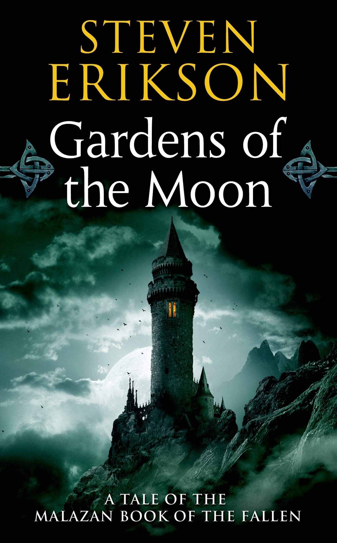 Gardens Of The Moon (The Malazan Book Of The Fallen, Book 1)-used