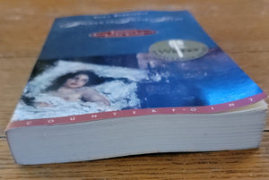 Women in Their Beds: New and Selected Stories,Used