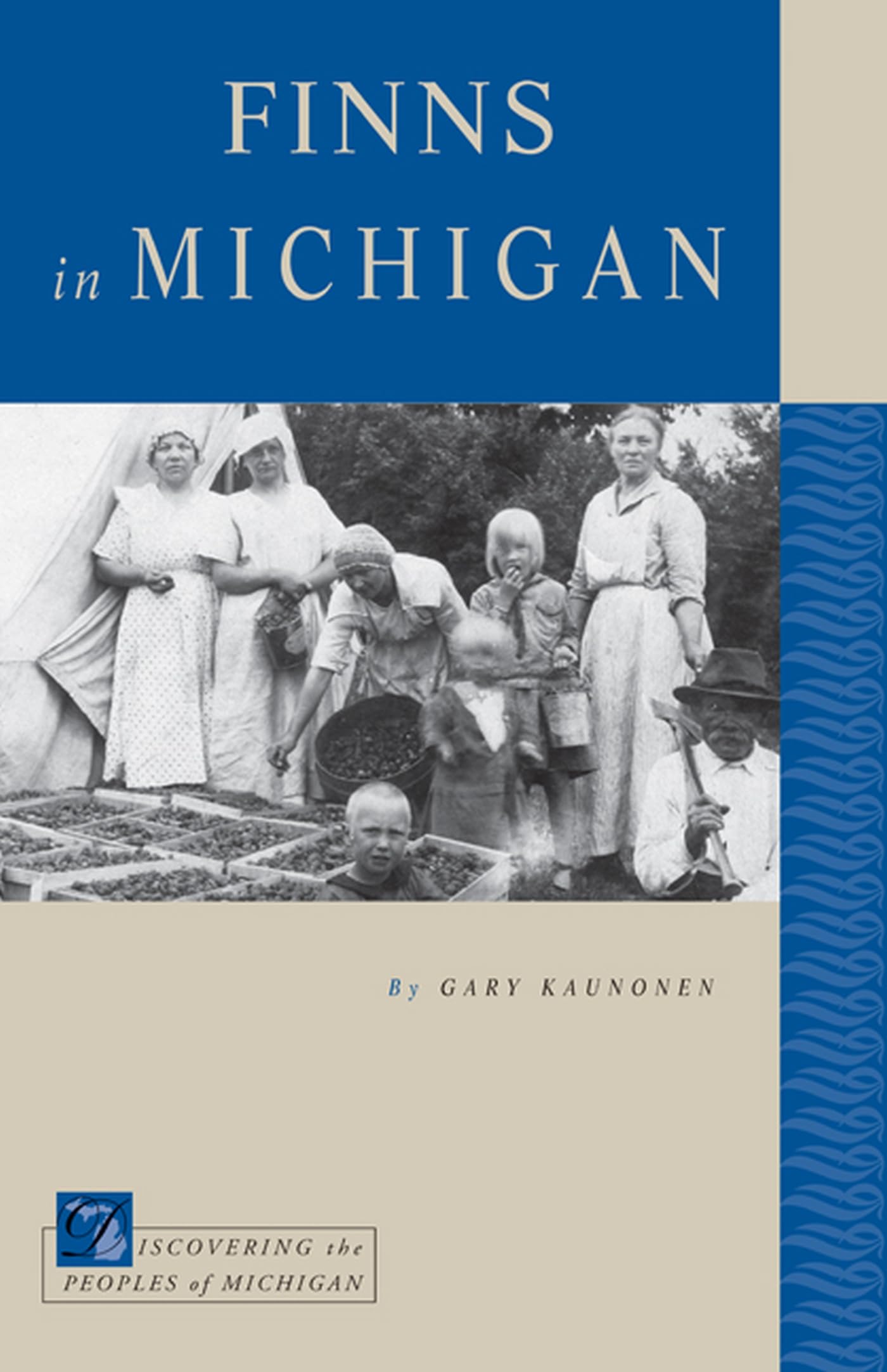 Finns In Michigan (Discovering The Peoples Of Michigan Series),Used