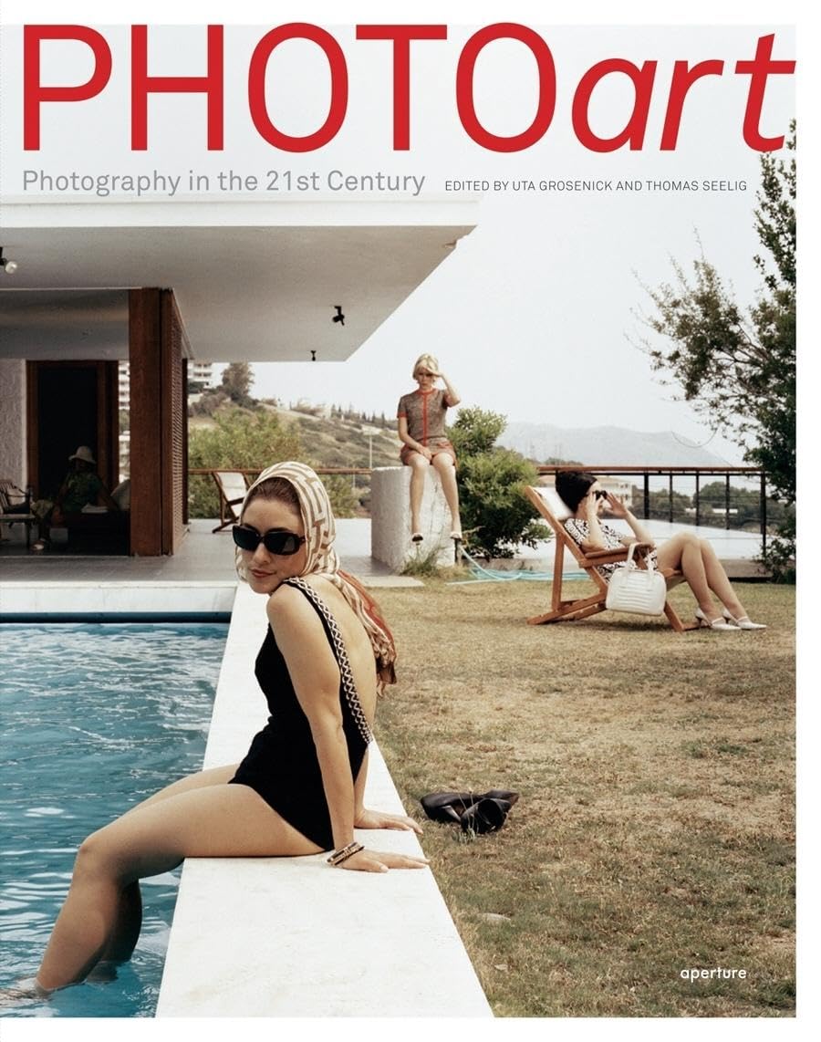 PHOTOart: Photography in the 21st Century,New