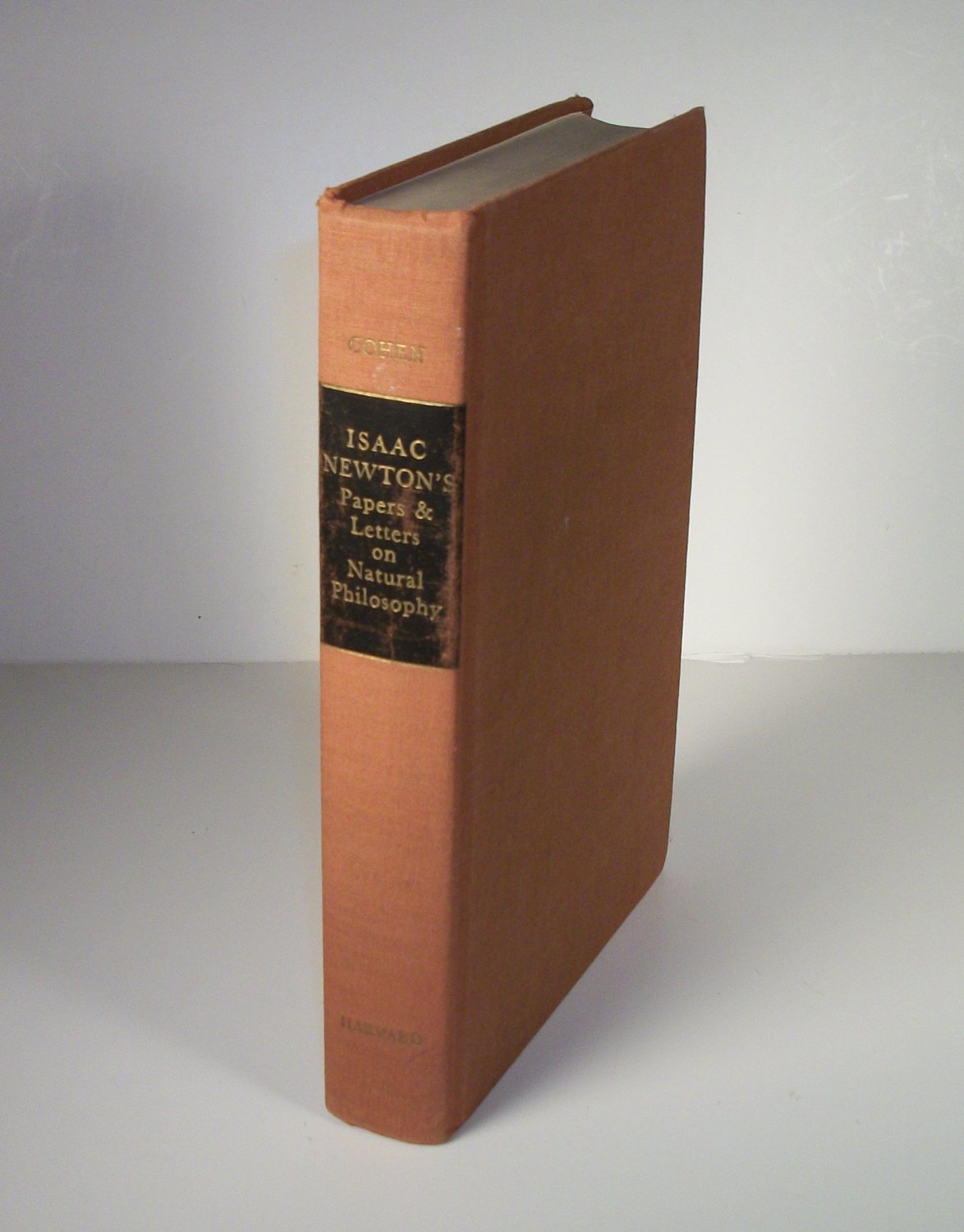 Isaac Newton's Papers and Letters on Natural Philosophy: And Related Documents,Used