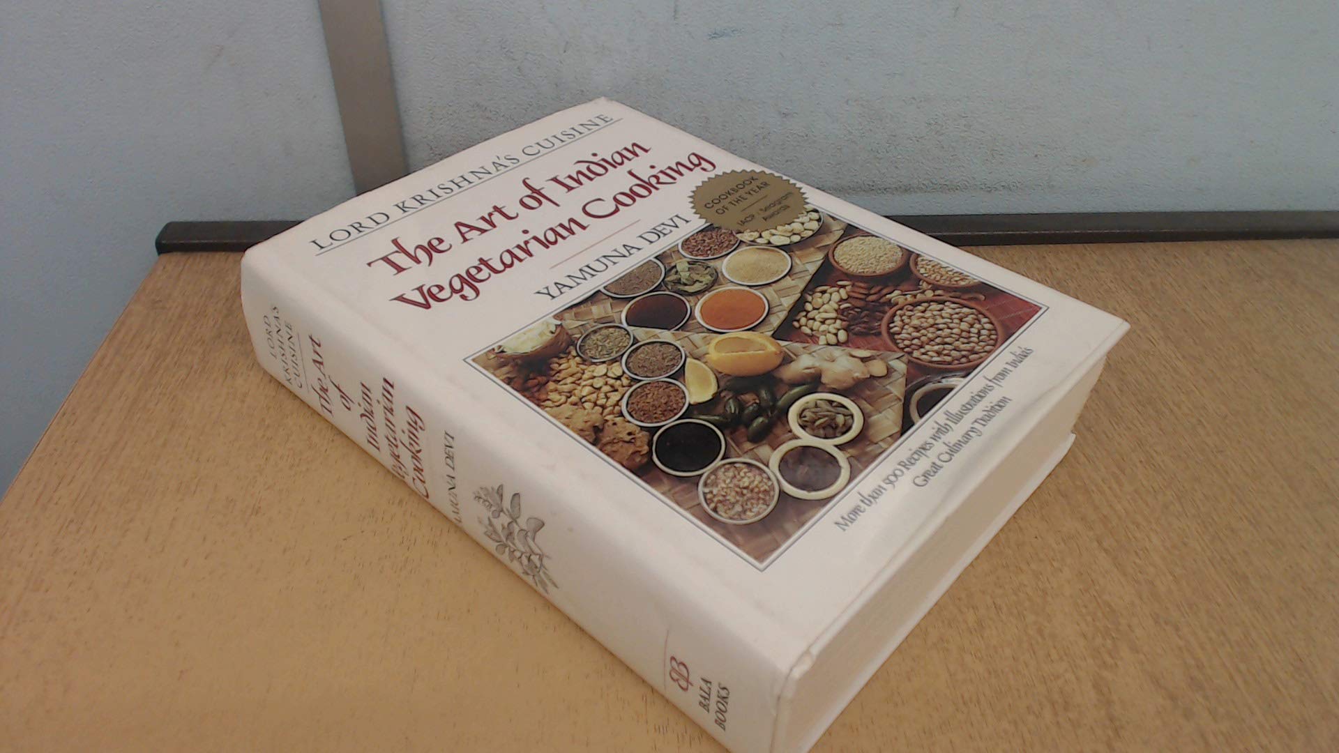 Lord Krishna's Cuisine: The Art of Indian Vegetarian Cooking,Used