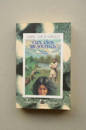 Cien Aos de Soledad (Nueva Austral Series, Vol. 100) (Spanish Edition),Used
