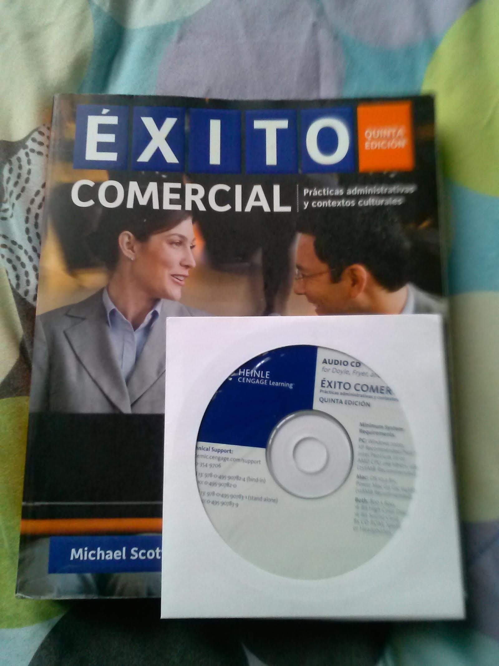xito comercial (World Languages) (Spanish Edition),Used