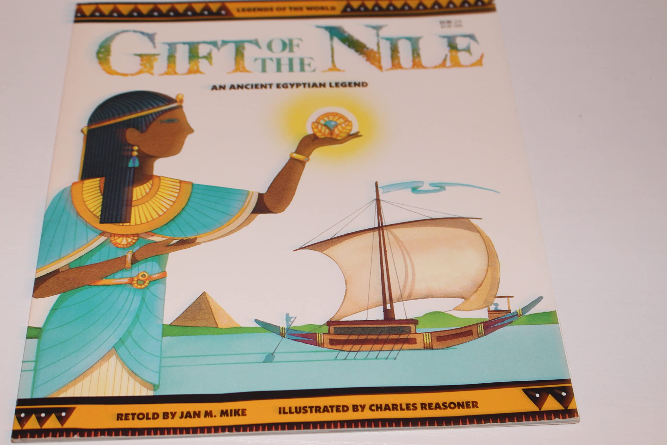 Gift Of The Nile  Pbk,Used