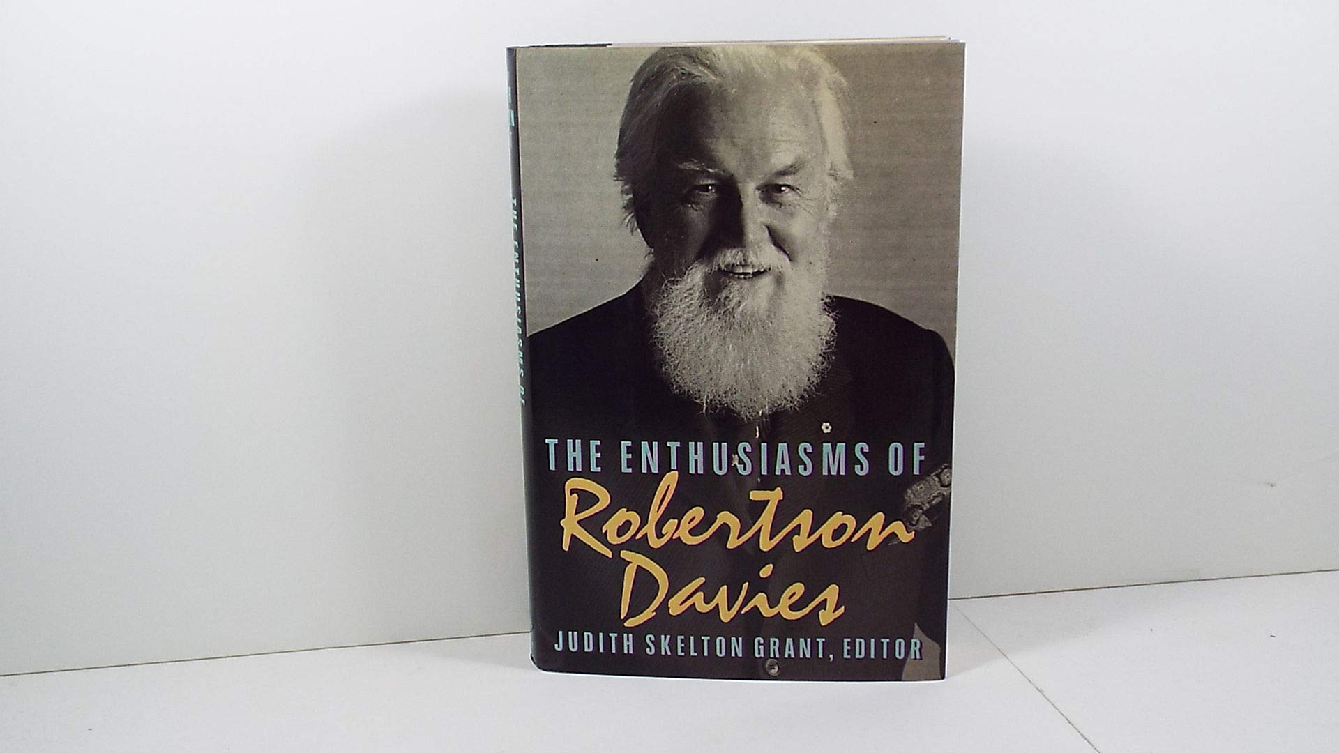The Enthusiasms of Robertson Davies,Used