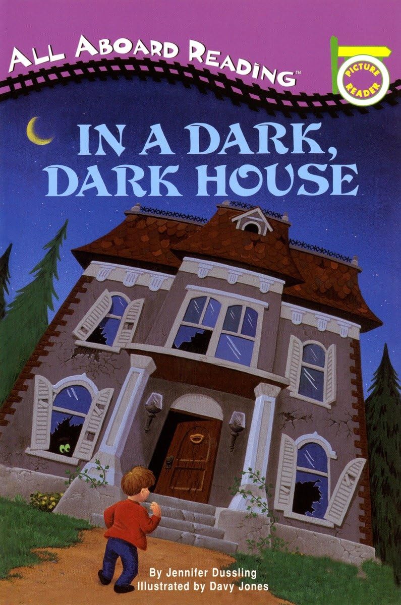 In a Dark, Dark House (All Aboard Reading),Used
