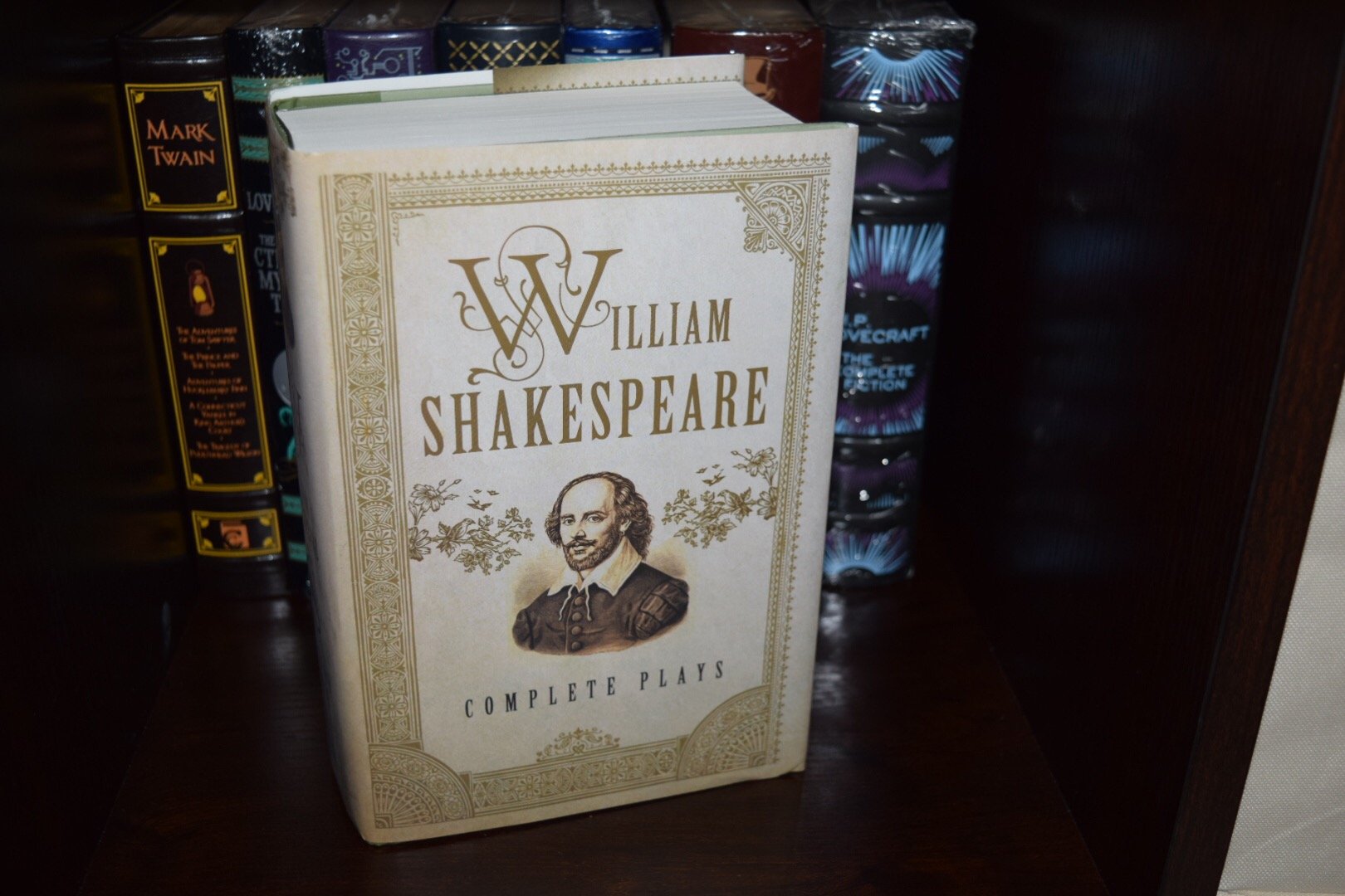 The William Shakespeare: Complete Plays (Amazing Values),Used