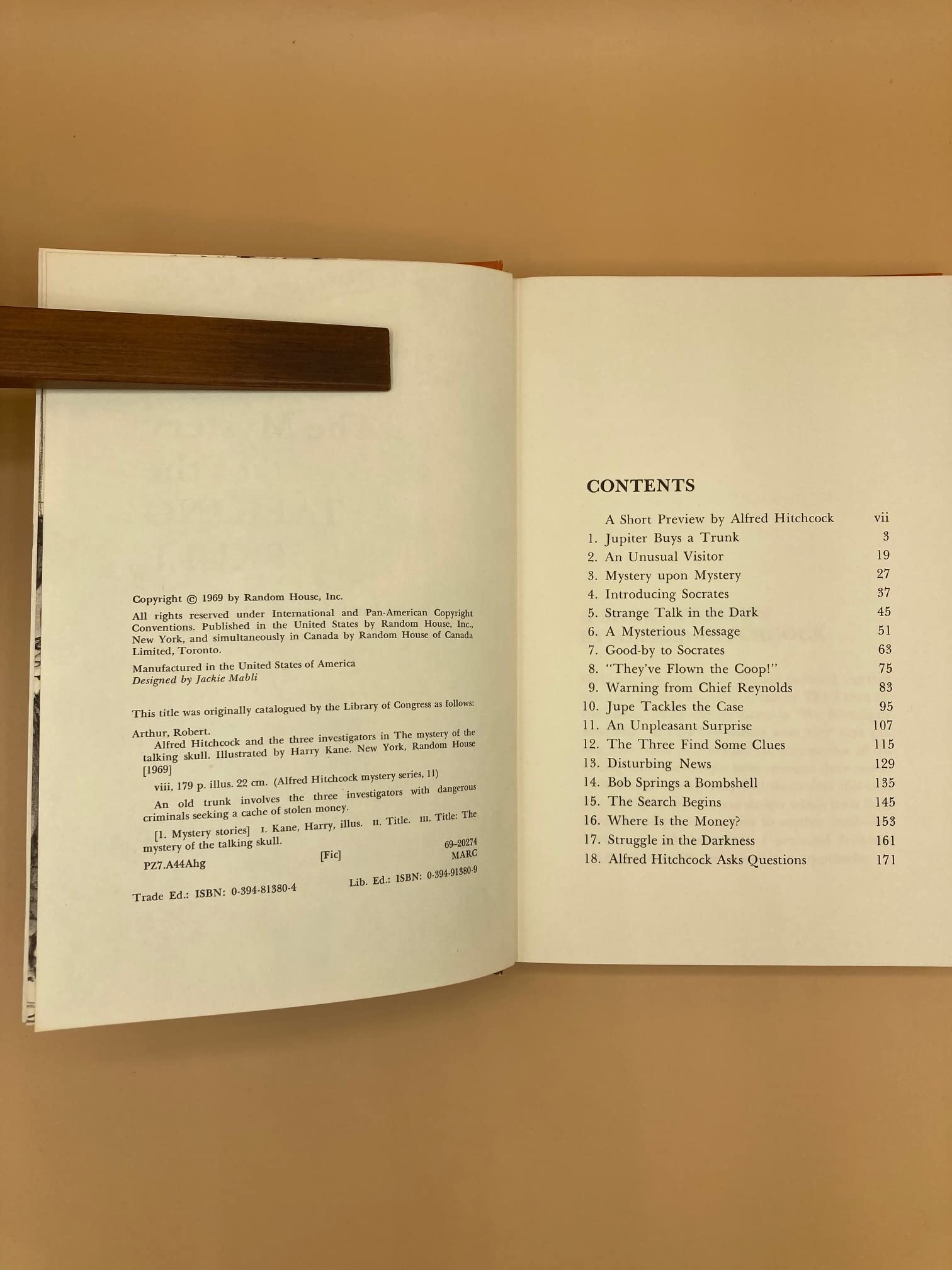 The Mystery of the Talking Skull,Used