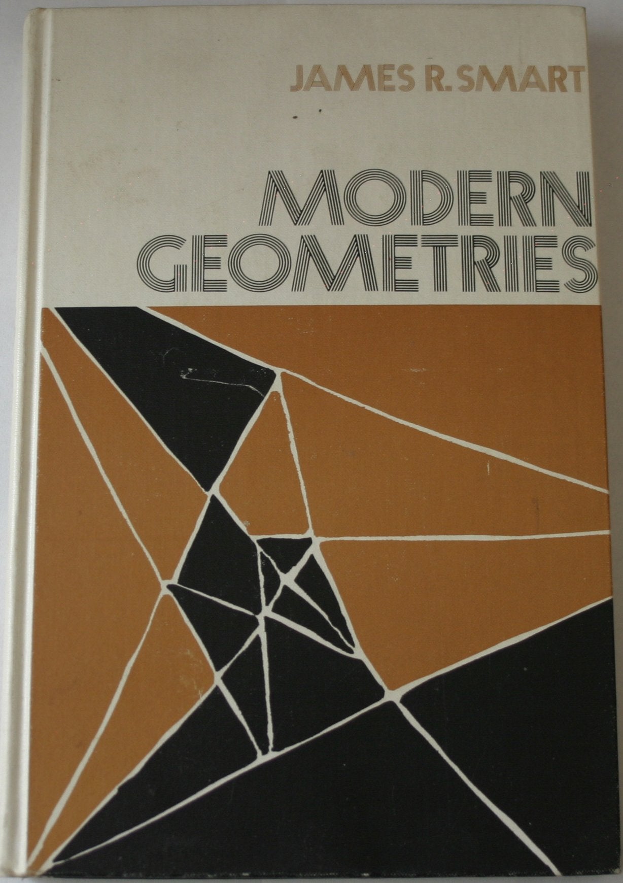 Modern geometries (Contemporary undergraduate mathematics series),Used