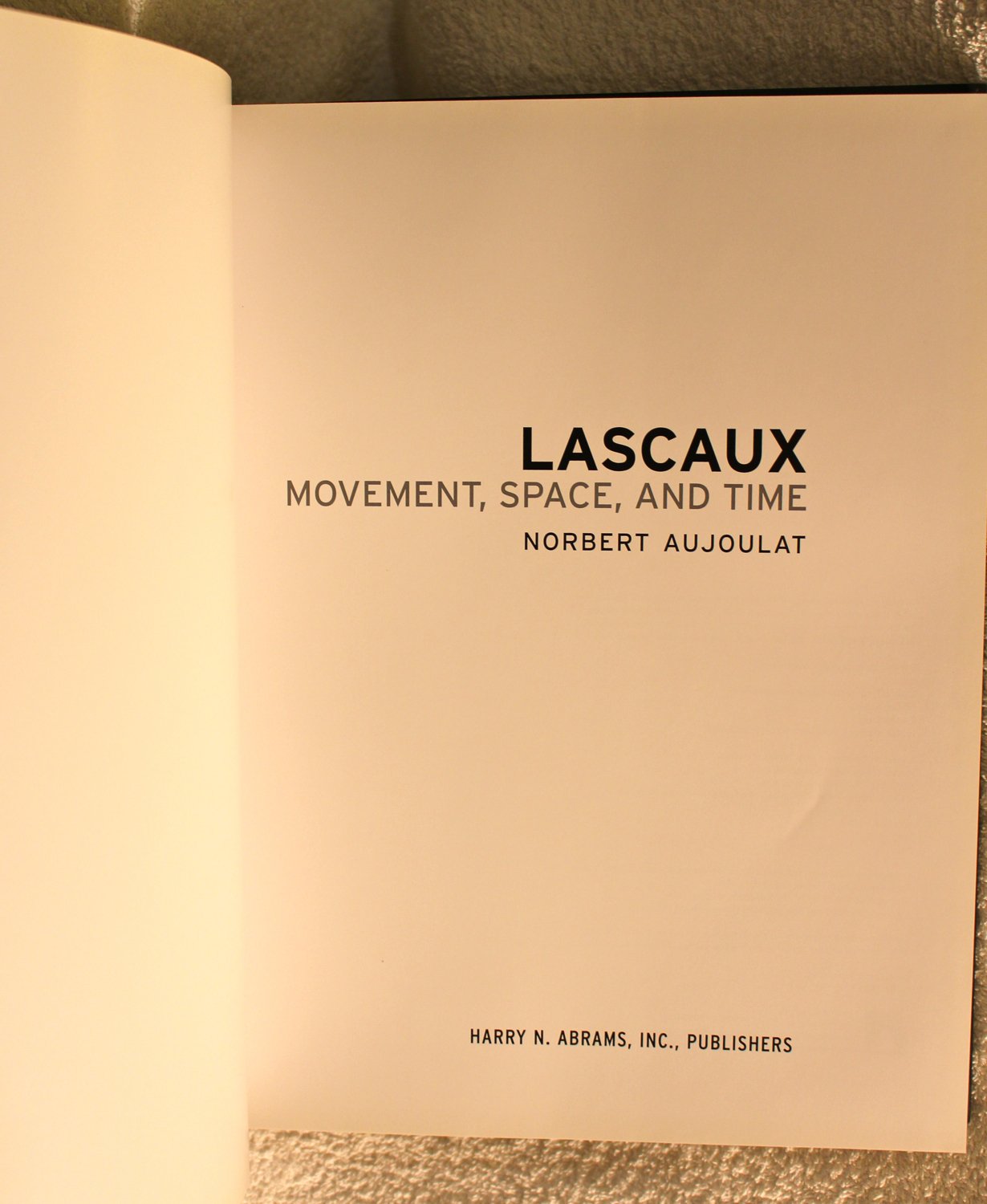 Lascaux: Movement, Space And Time