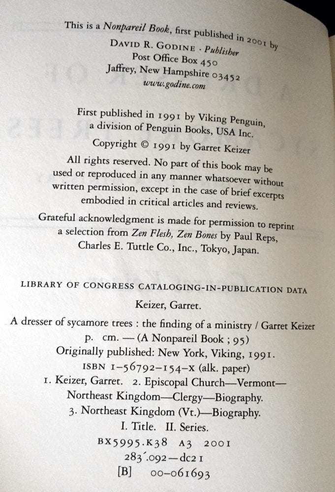 A Dresser of Sycamore Trees: The Finding of a Ministry (Nonpareil Book, 95),Used