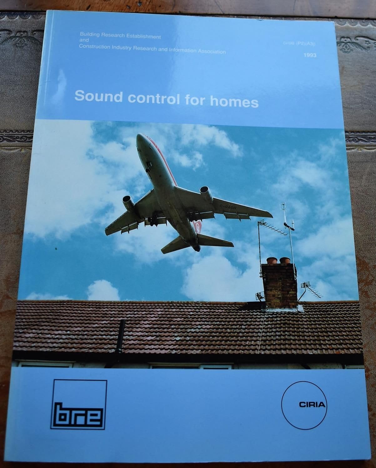 Sound Control for Homes: (BR 238) (Building Research Establishment Report S),Used