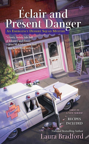 clair and Present Danger (An Emergency Dessert Squad Mystery),Used