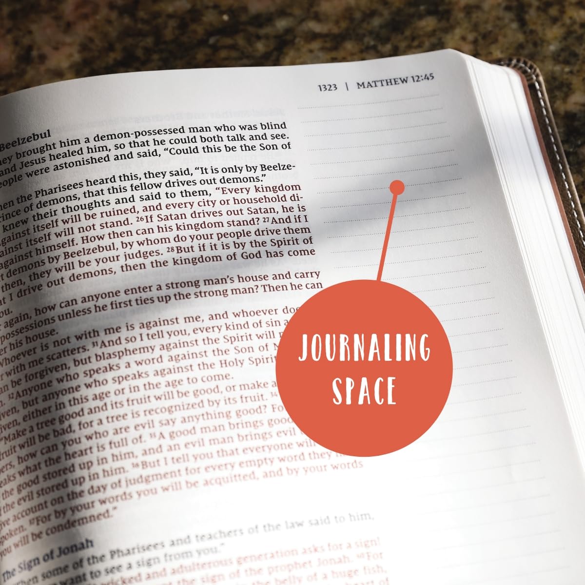 NIV, Beautiful Word Bible, Updated Edition, Peel/Stick Bible Tabs, Leathersoft over Board, Gold/Floral, Red Letter, Comfort Prin,Used