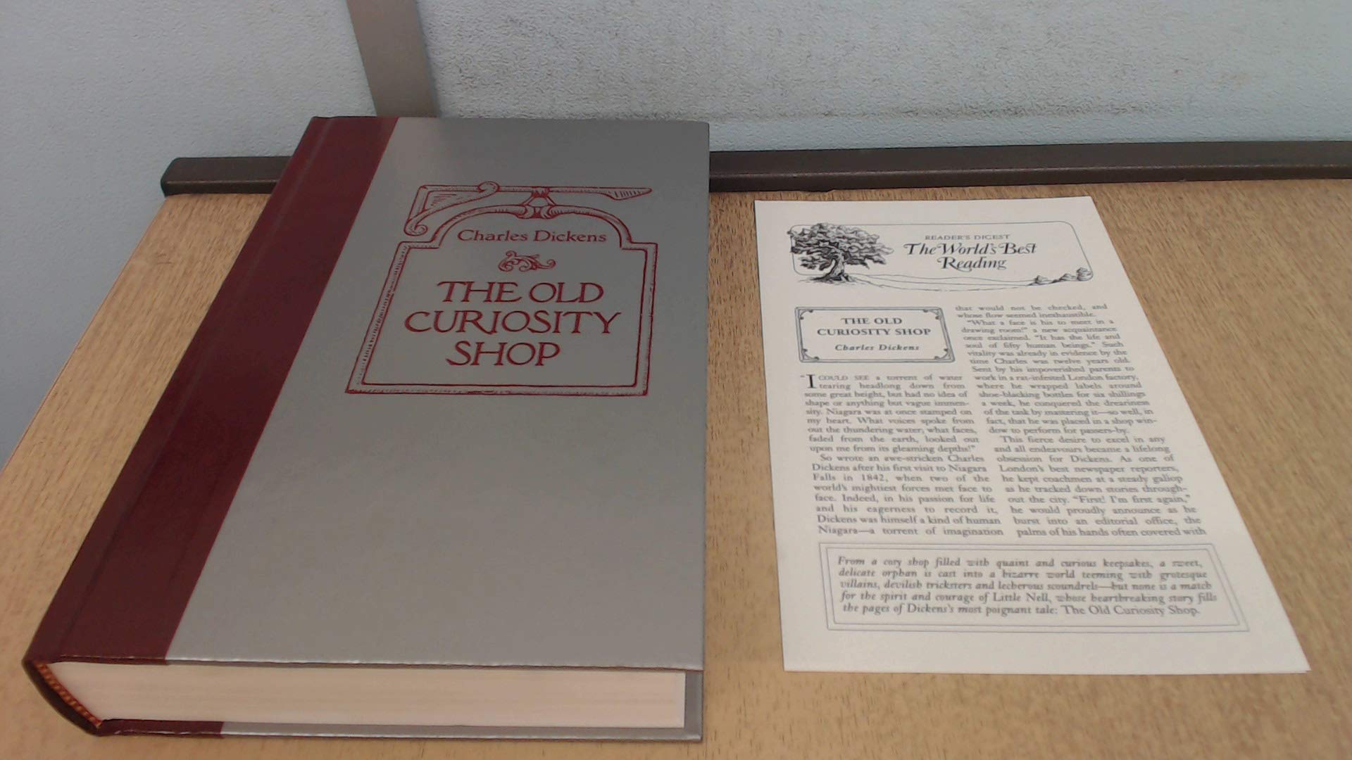 The Old Curiosity Shop (Clarendon Dickens),Used