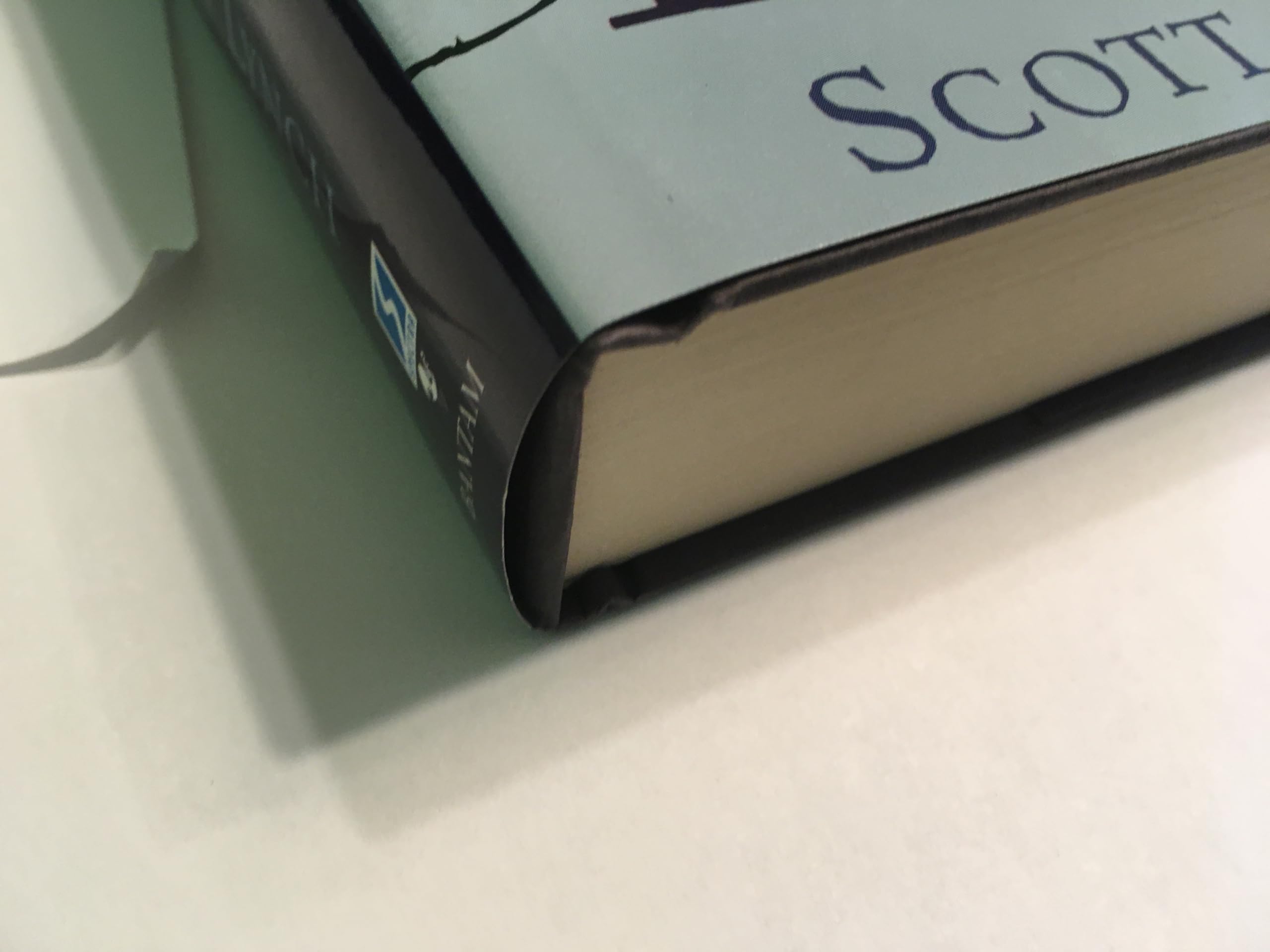 The Lies of Locke Lamora,Used