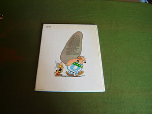 Le Domaine des dieux (Une Aventure D'Asterix) (French Edition),Used