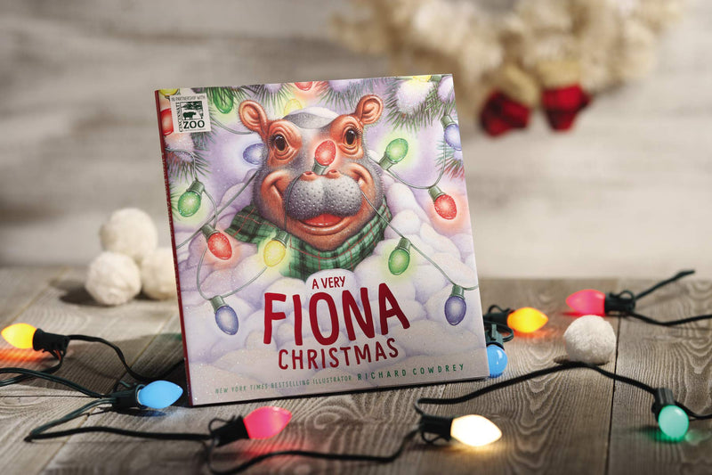 A Very Fiona Christmas (A Fiona the Hippo Book),Used