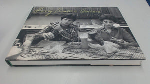Harry Benson's America,New