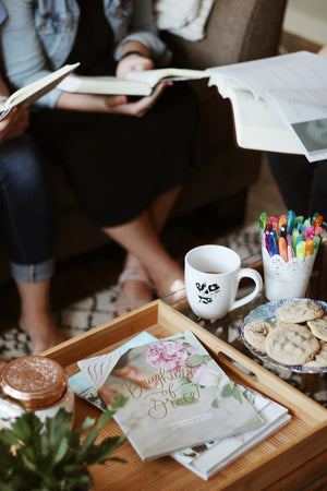 Daughters of Grace: The Women of the Bible and the God of Grace,Used