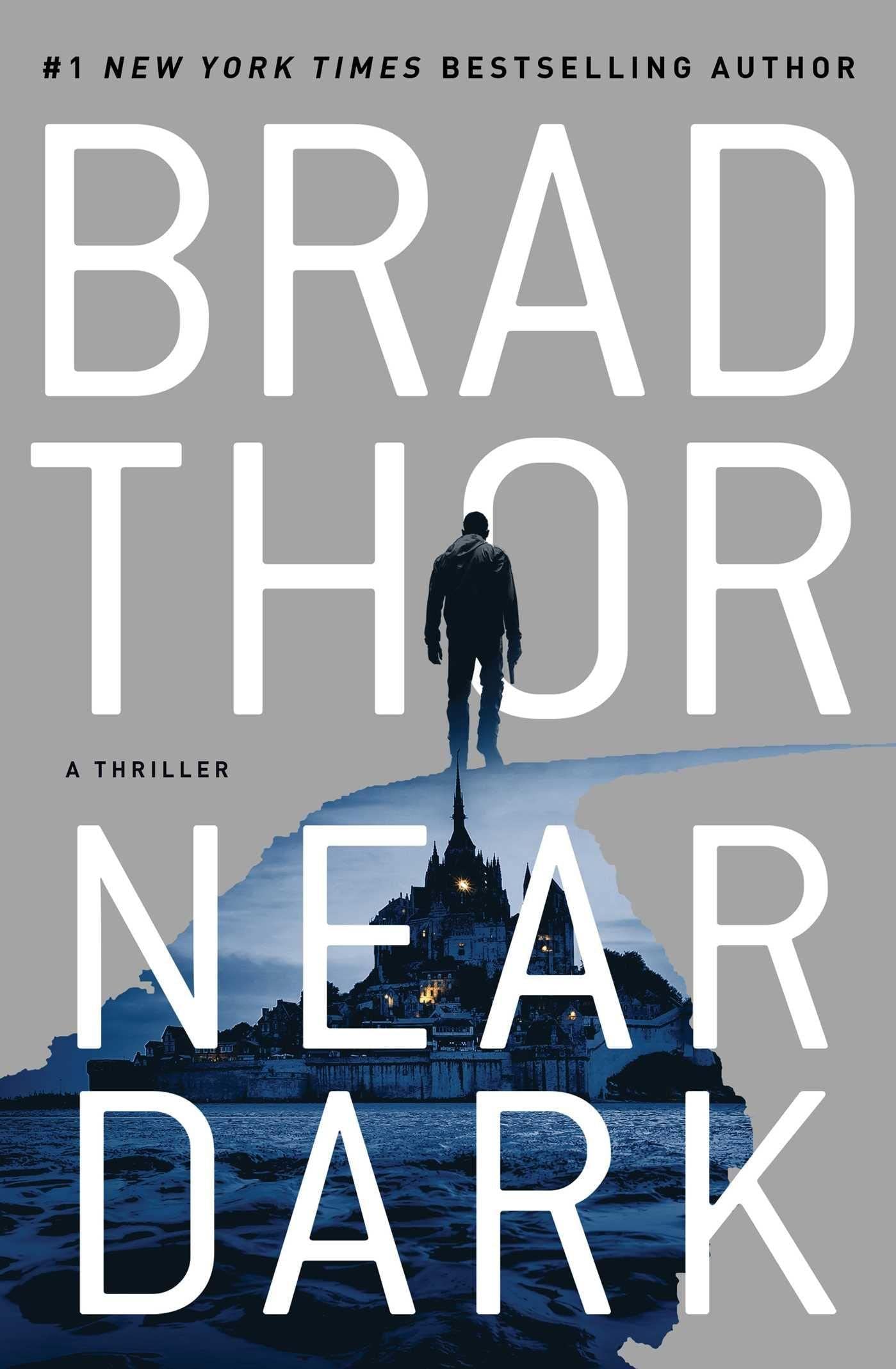 Near Dark: A Thriller (19) (The Scot Harvath Series),Used