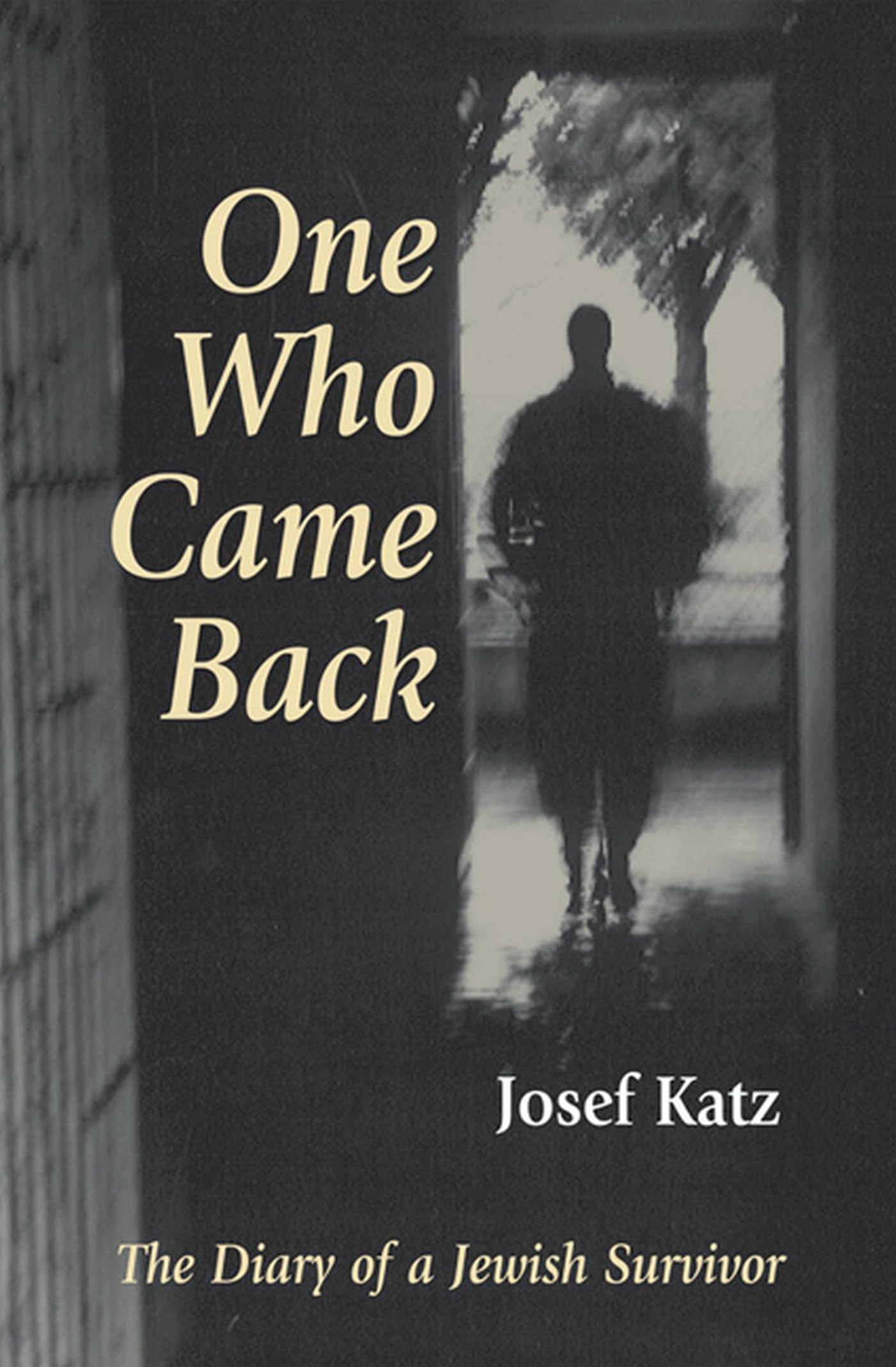 One Who Came Back: The Diary of a Jewish Survivor,Used