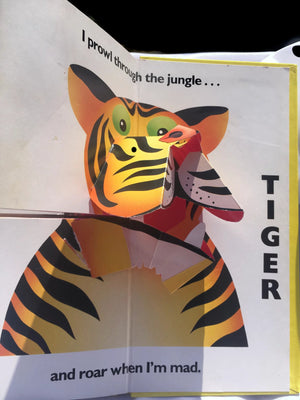 NEW AT THE ZOO (MixAndMatch PopUp Book),New