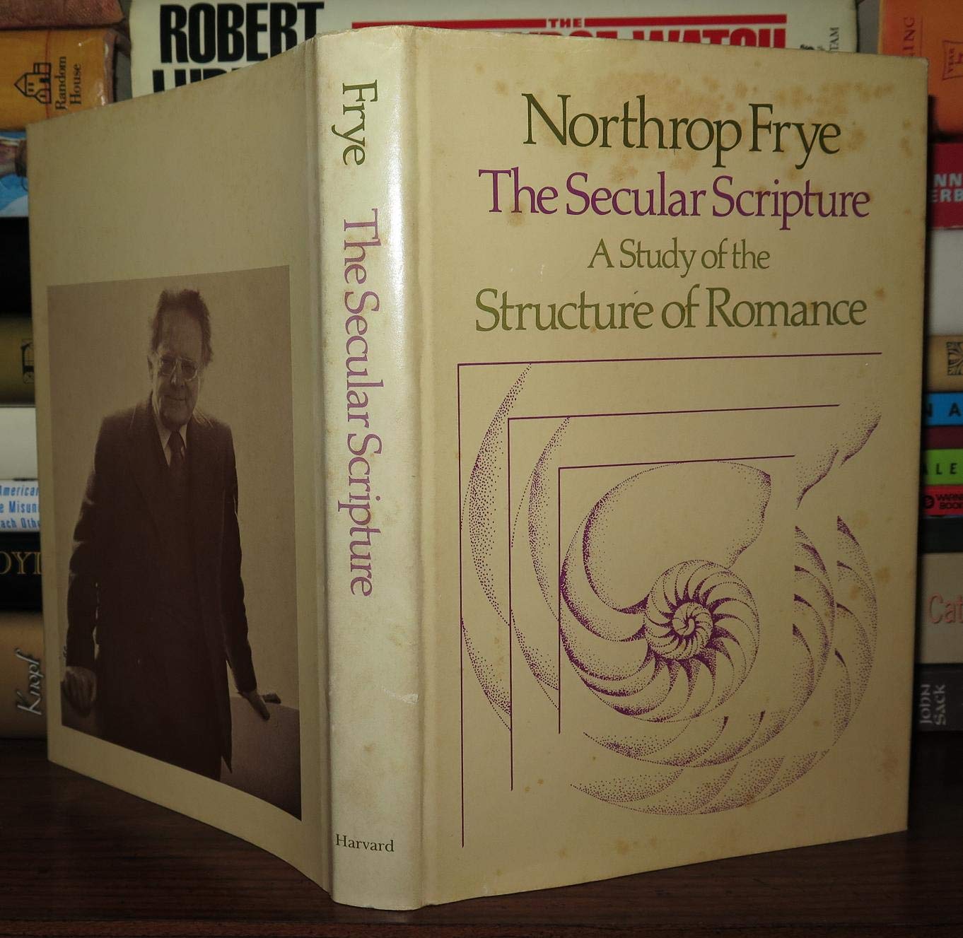 The Secular Scripture: A Study of the Structure of Romance (The Charles Eliot Norton Lectures),Used