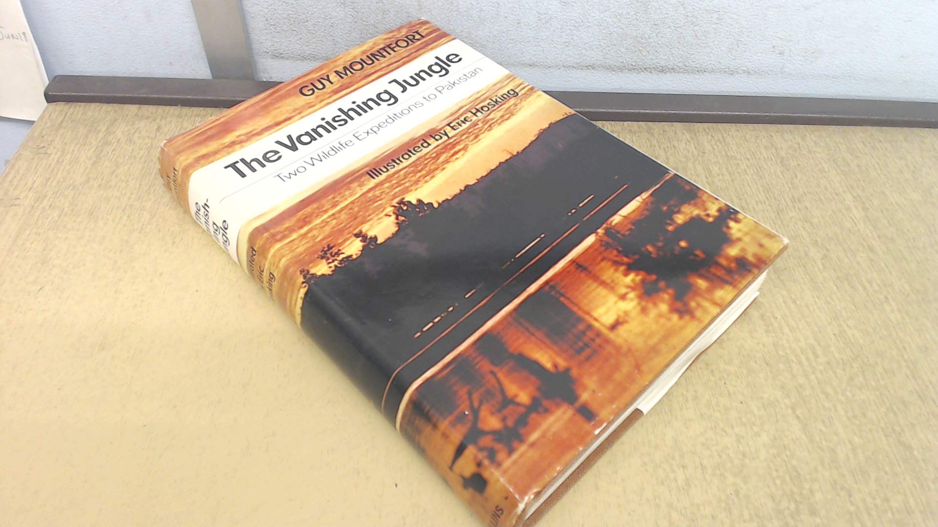 The Vanishing Jungle: The Story Of The World Wildlife Fund Expeditions To Pakistan;,Used