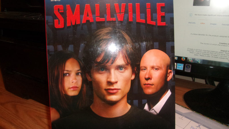 Smallville: The Visual Guide,Used