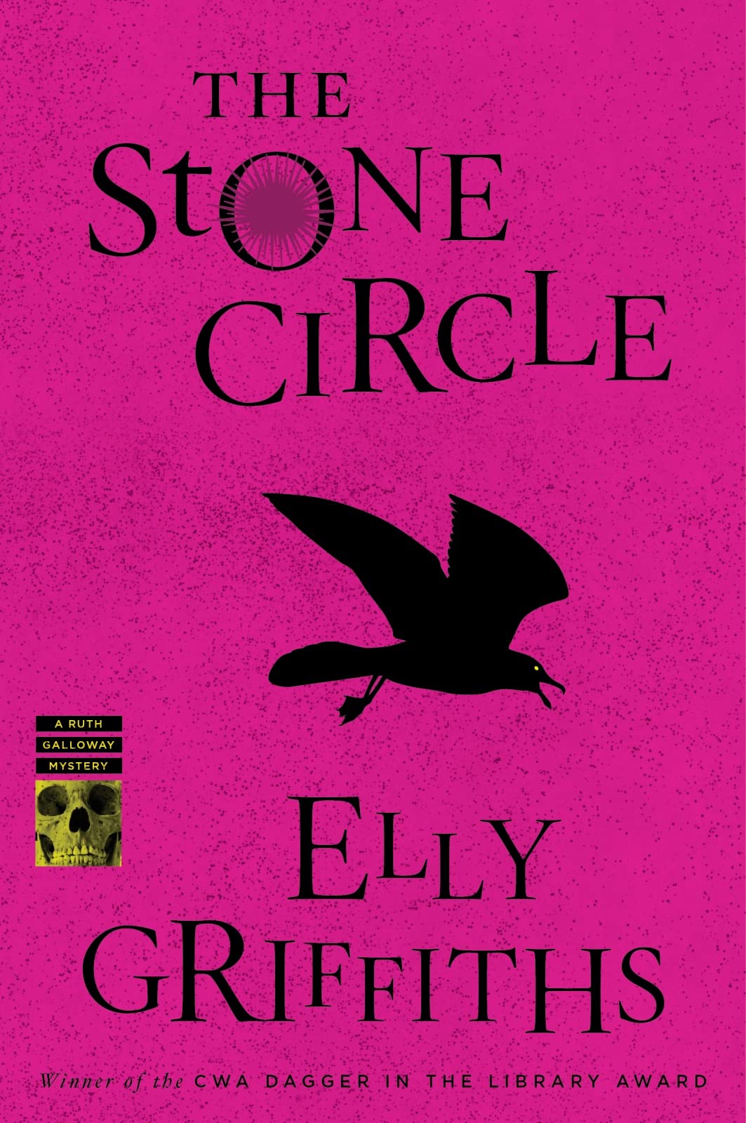 The Stone Circle: A Mystery (Ruth Galloway Mysteries, 11),Used