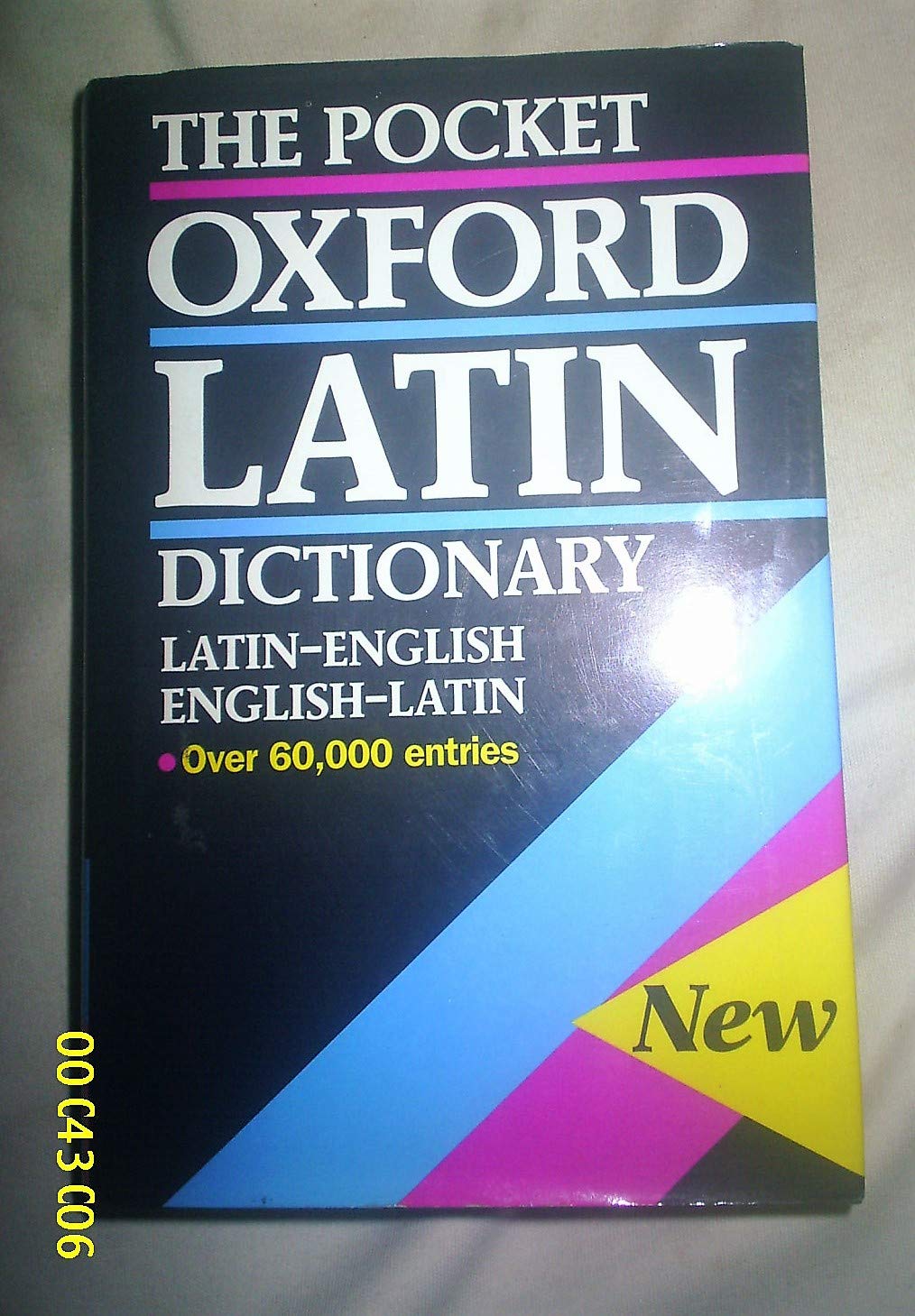 The Pocket Oxford Latin Dictionary,New