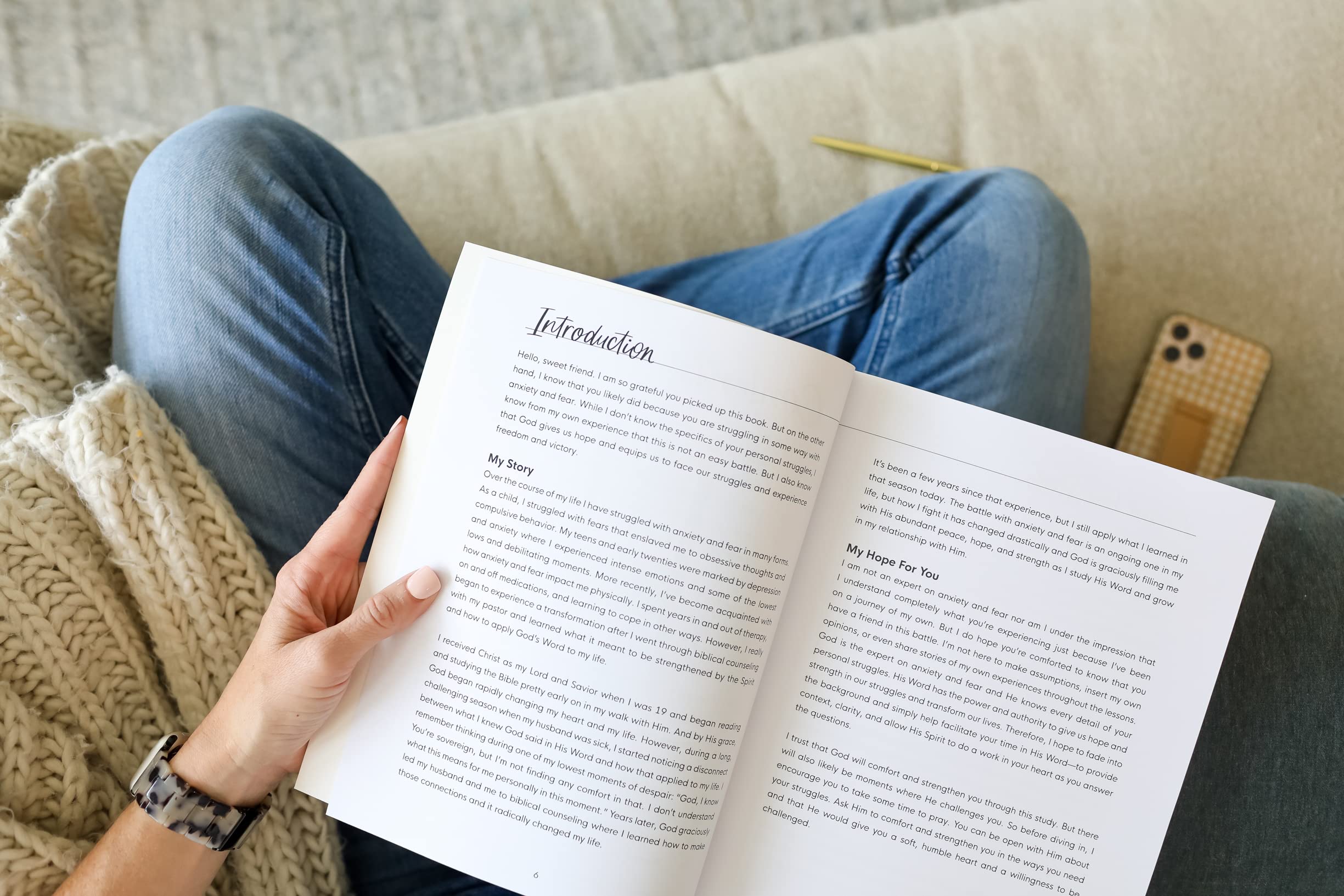 Strength in the Struggle: A Bible Study Workbook for Women on Letting Go of Fear and Anxiety,Used