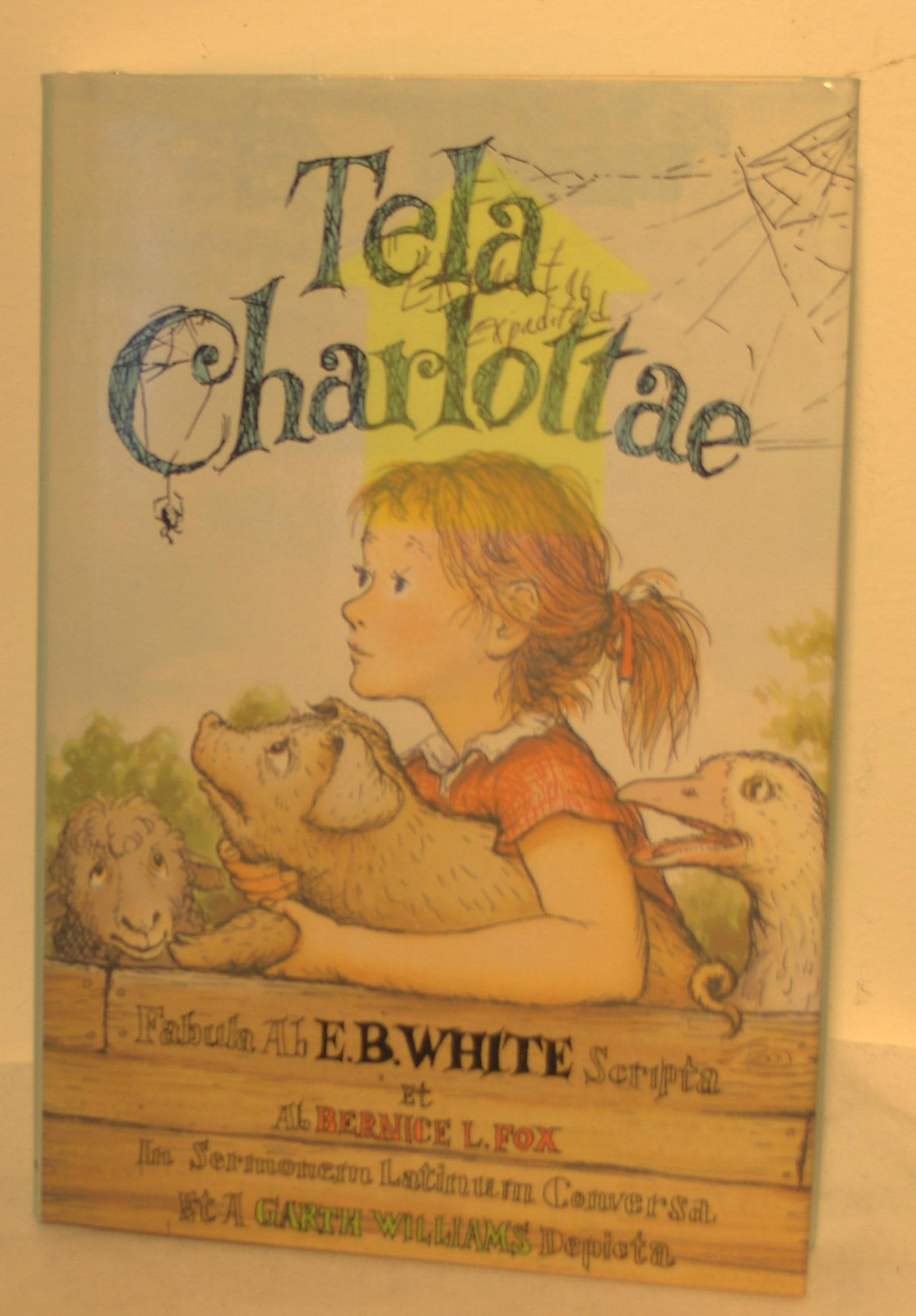 Tela Charlottae / Charlotte's Web (Latin and English Edition),Used