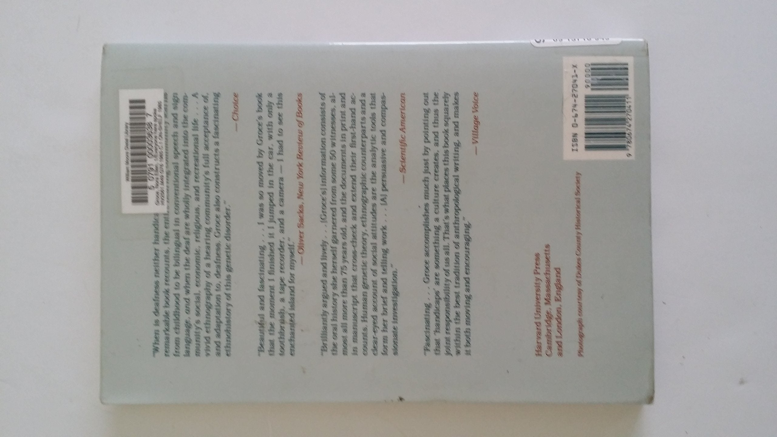 Everyone Here Spoke Sign Language: Hereditary Deafness on Marthas Vineyard-Used