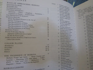 Ikebana, Spirit and Technique (English and German Edition),Used