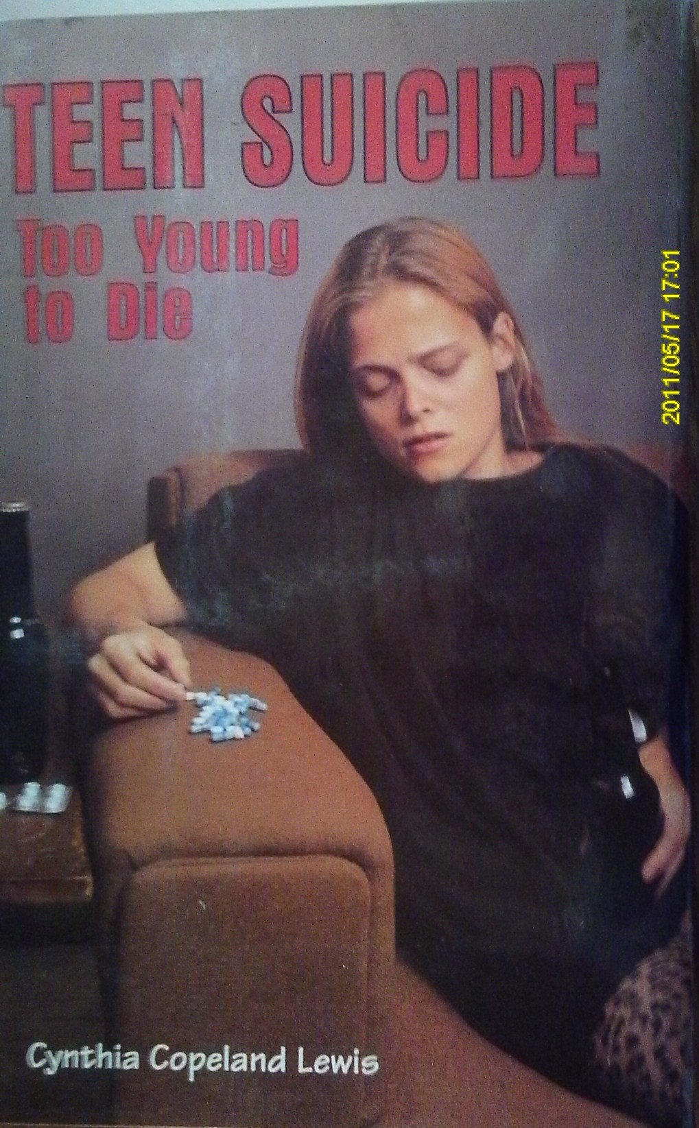 Teen Suicide: Too Young to Die (Issues in Focus),Used