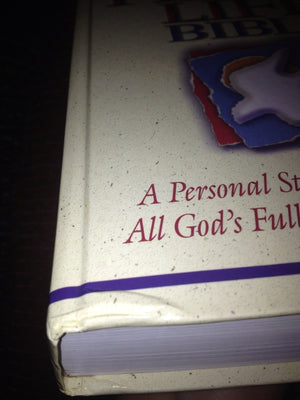 Spirit Filled Life Bible: A Personal Study Bible Unveiling All God's Fullness in All God's Word,Used