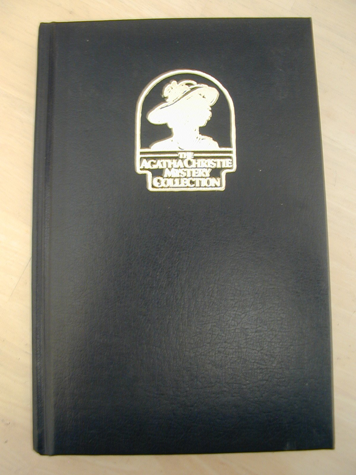 Sleeping Murder (The Agatha Christie Mystery Collection)-new