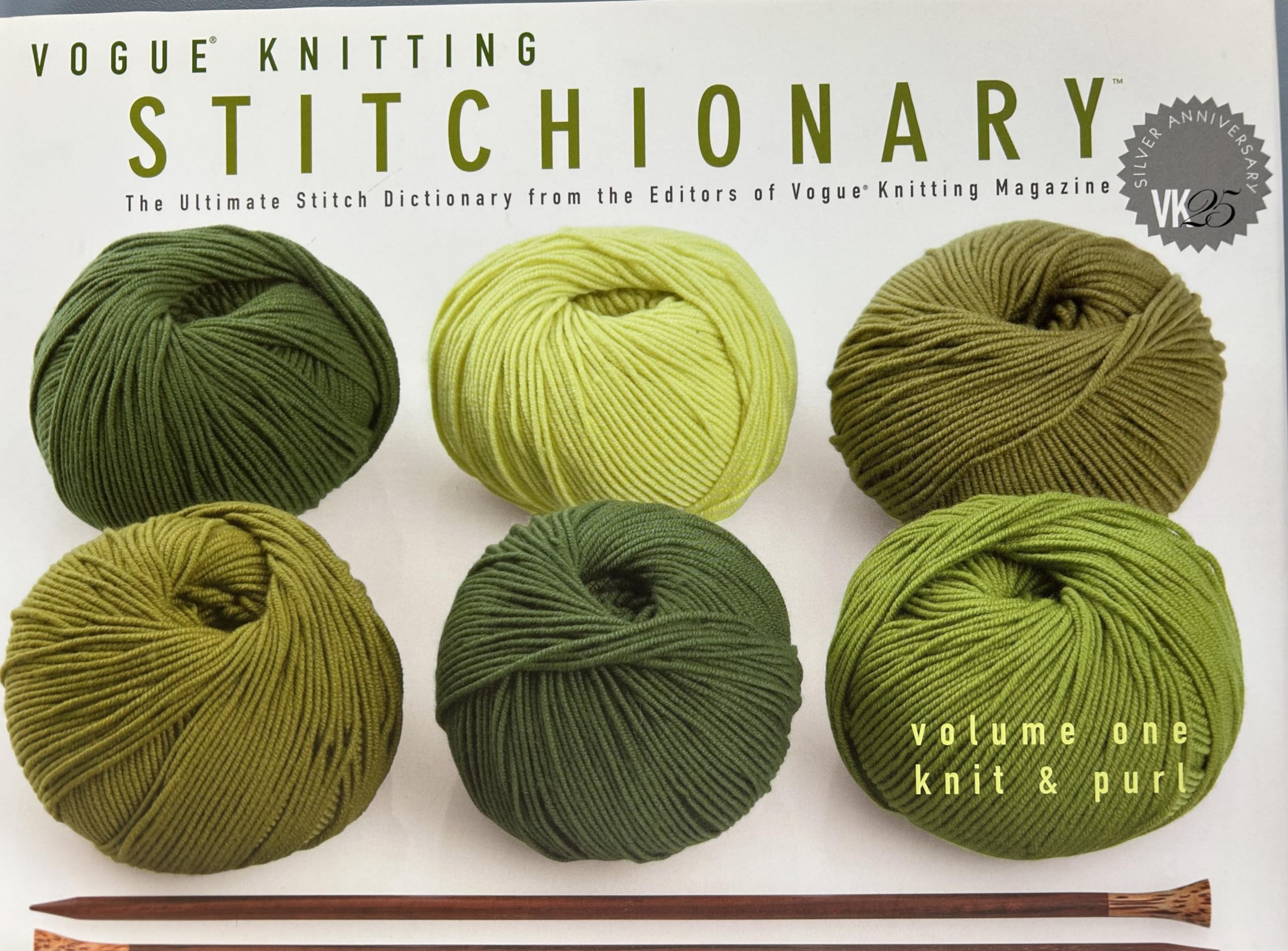 Vogue Knitting Stitchionary Volume One: Knit & Purl: The Ultimate Stitch Dictionary from the Editors of Vogue Knitting Magazine ,Used
