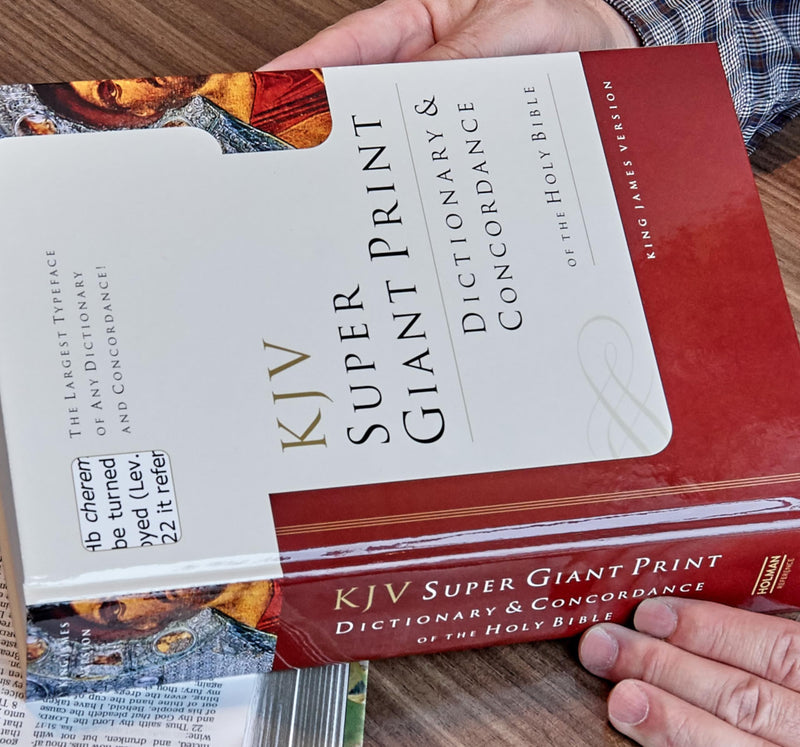 KJV Super Giant Print Dictionary & Concordance,Used