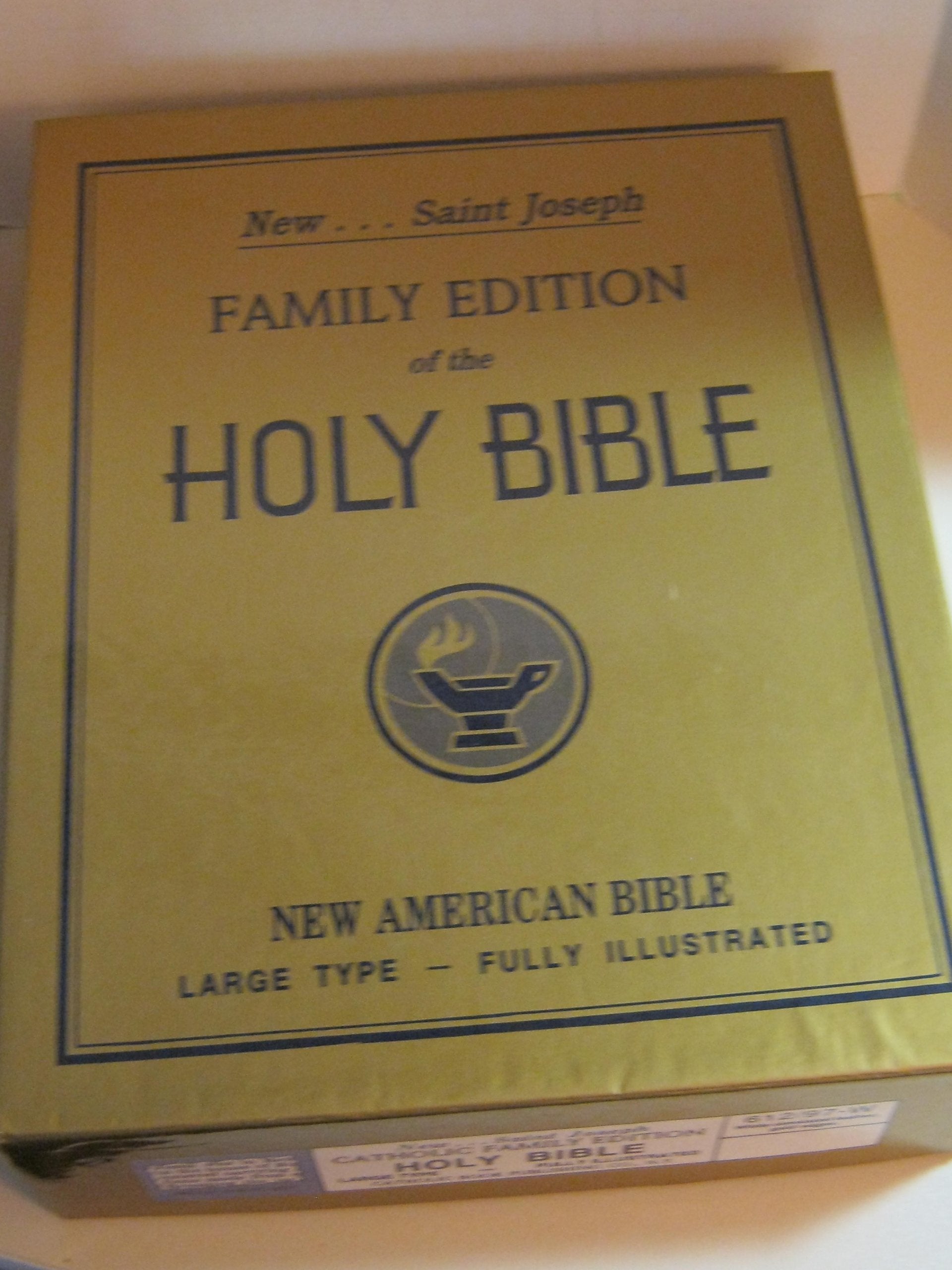 Saint Joseph Family Edition of the Holy Bible: The New American Bible, Large Type,New