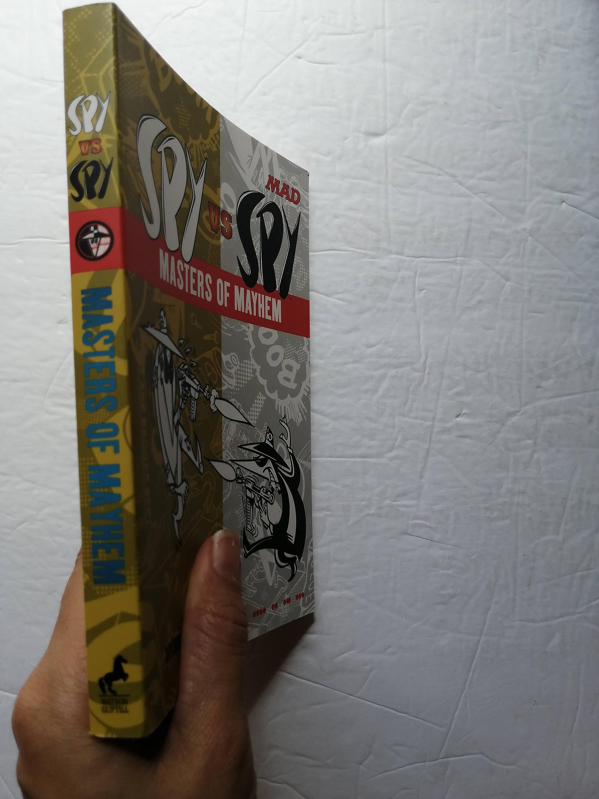 Spy vs Spy Masters of Mayhem (Mad),Used