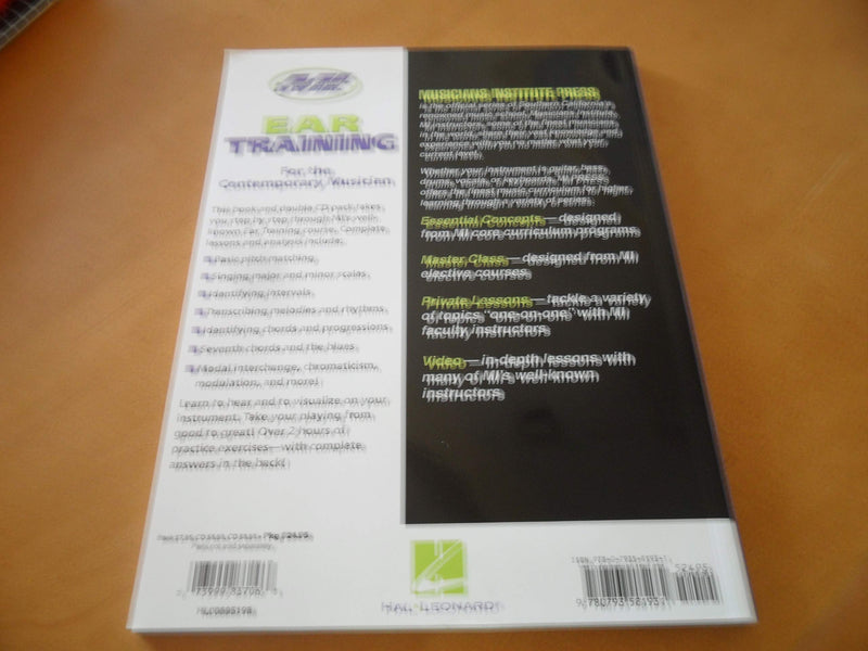 Ear Training  Essential Concepts (Book/Online Audio),New