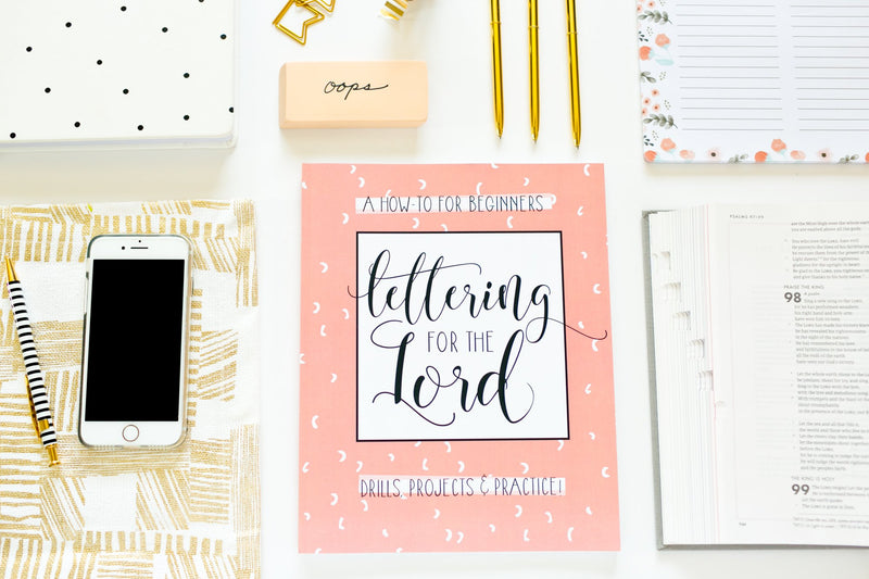 Crowning Glory: Reflections of Hollywoods Favorite Confidant,Used