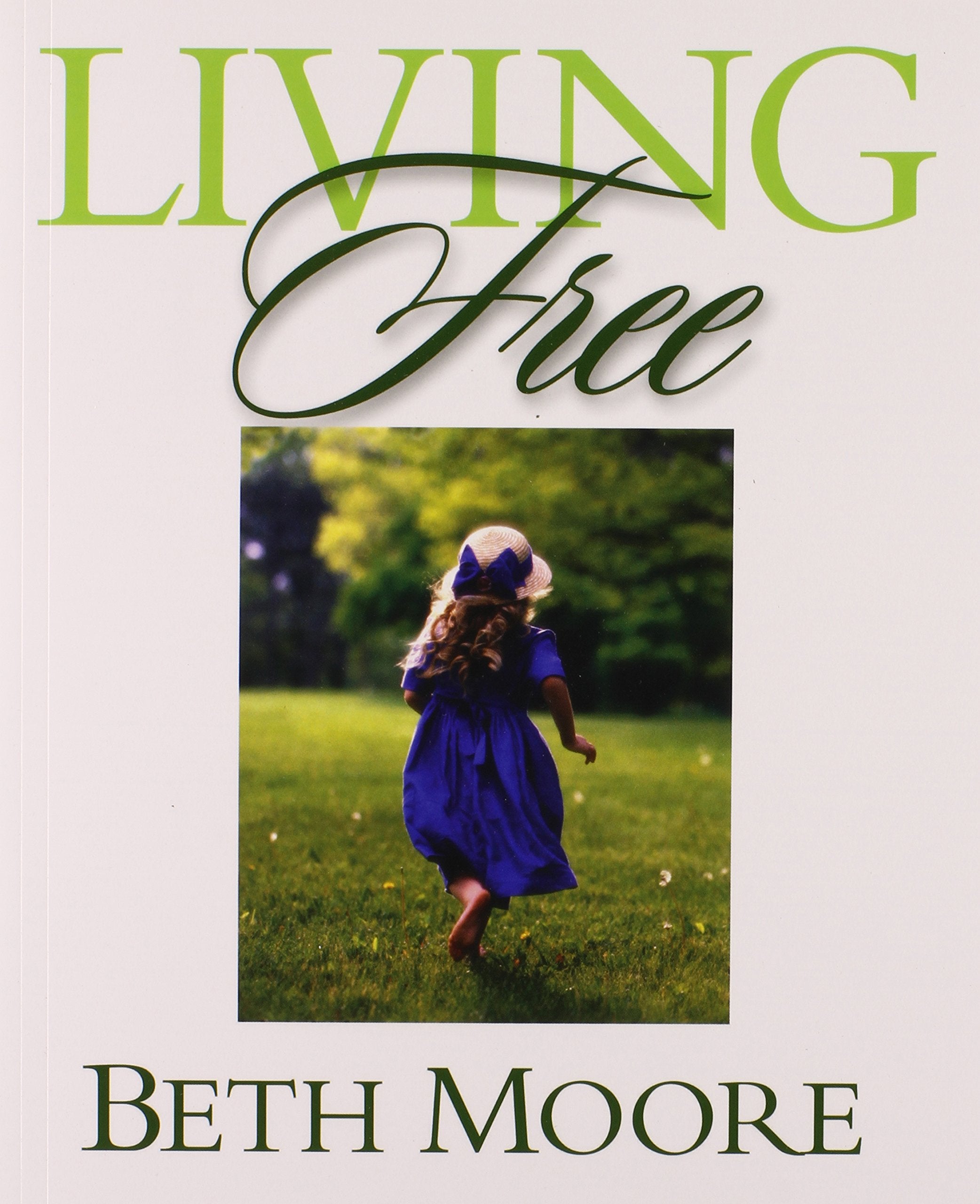 Living Free  Bible Study Book: Learning to Pray God's Word,Used